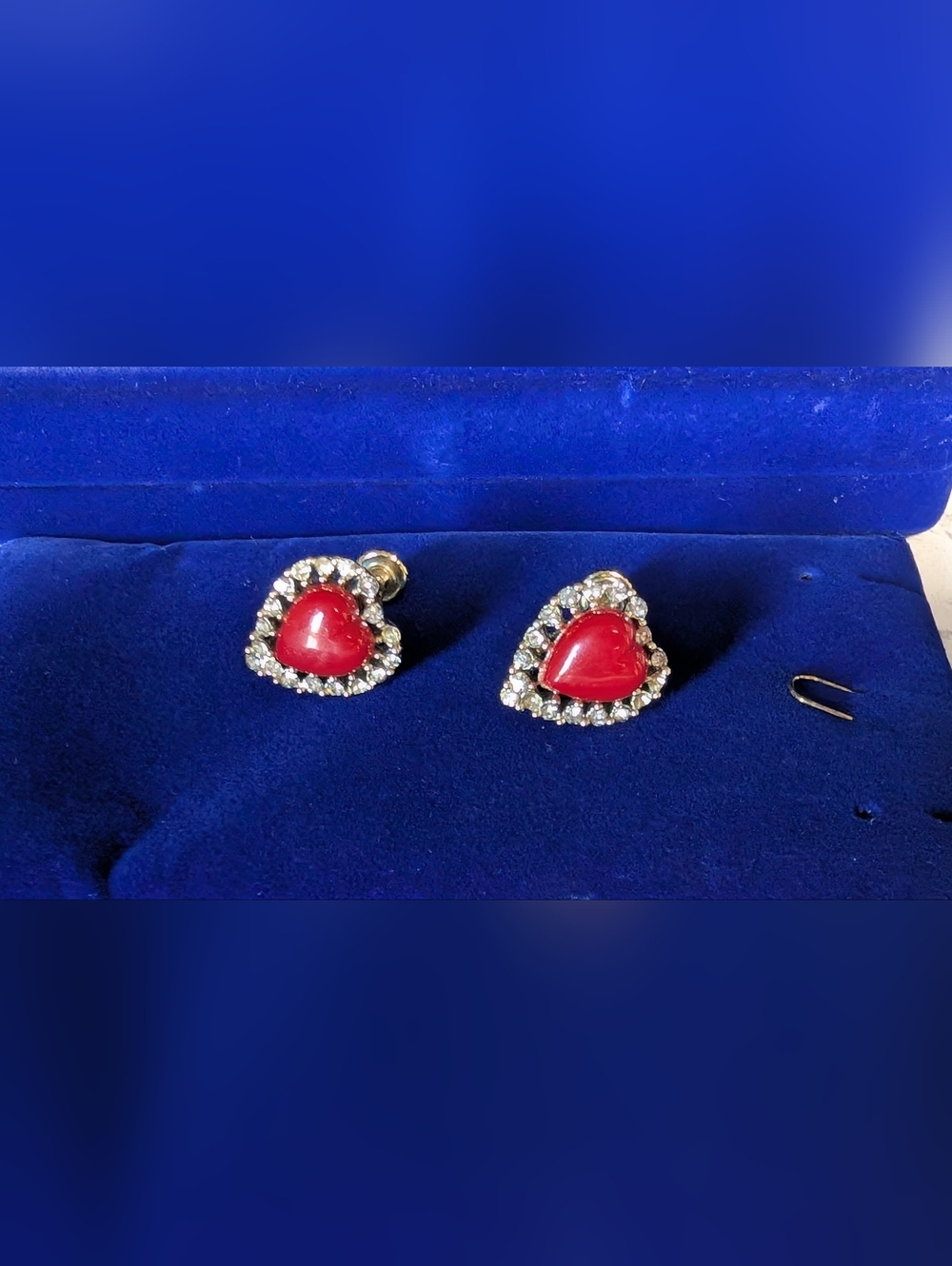 Vintage WEISS Red Heart Enamel & Rhinestones Stud Earrings - Stunning Jewelry